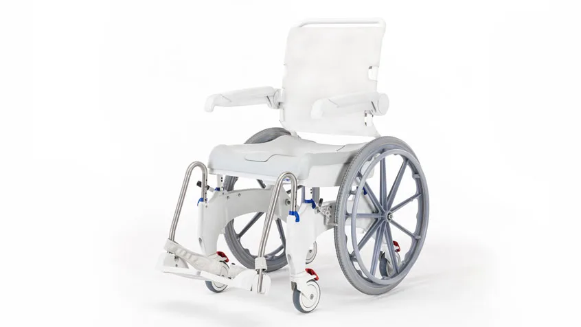 Cadeira de Banho e Sanitária Autopropulsável Invacare Aquatec Ocean Ergo 24"