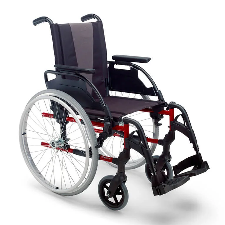 Cadeira de Rodas Manual BREEZY Style — Alumínio, desde 13,5 kg, até 125 kg