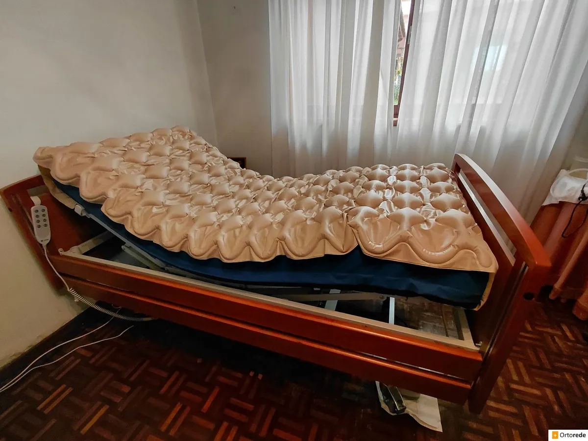 Cama Elétrica Articulada de Altura Variável 2ª Mão - Oportunidade em Albergaria-a-Velha, Aveiro