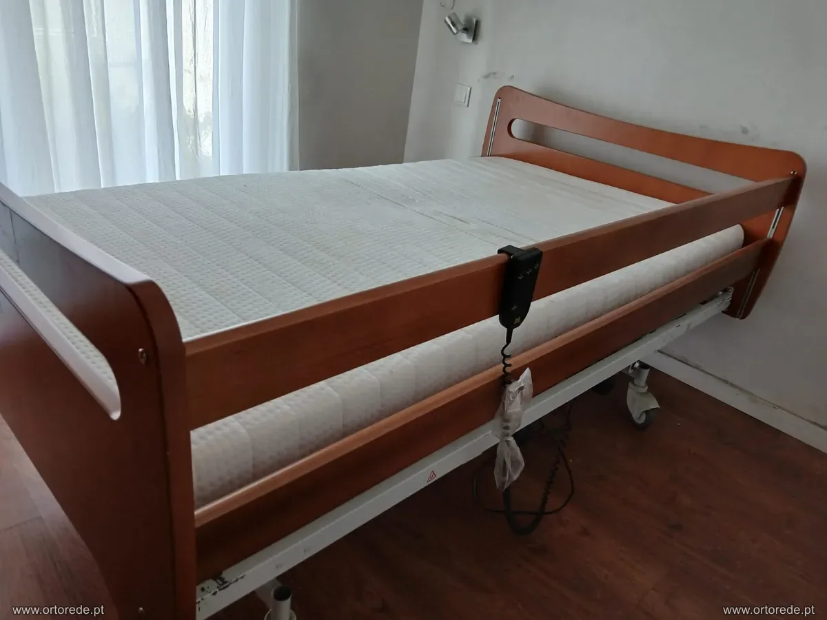 Cama Articulada Elétrica Elevatória JMS de 120 cm — Maia