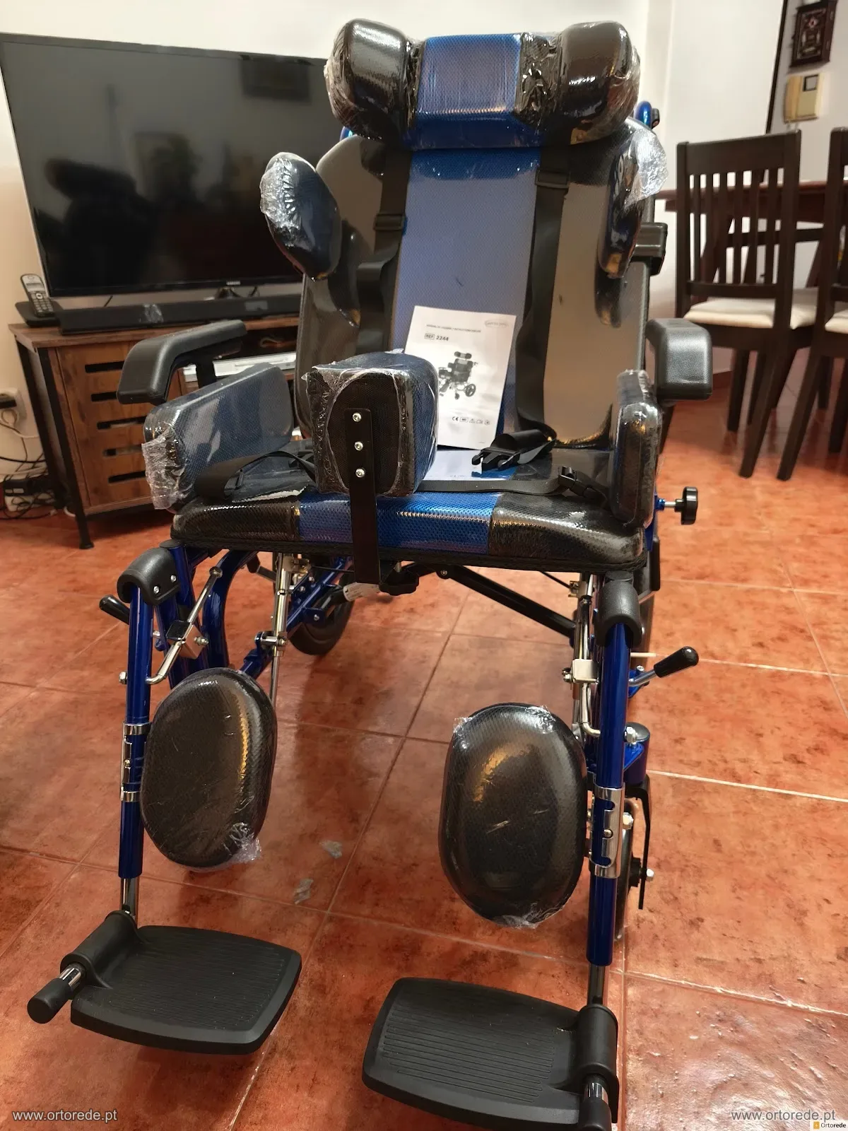 Cadeira de Rodas Reclinável para Paralisia Cerebral ou com elevada dependência - Cascais