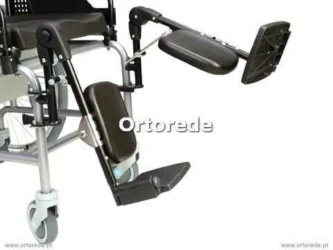 Cadeira Sanitária Comfort Plus Reclinável e SKIN