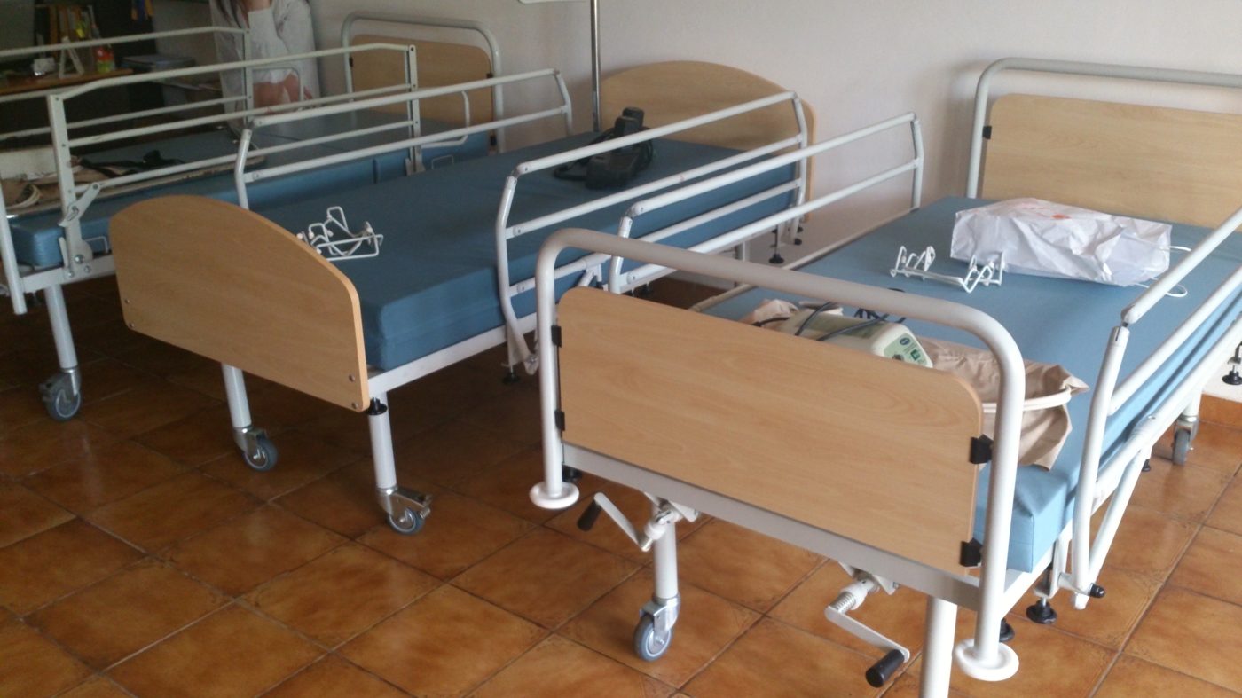Cama Articulada Elétrica para Idosos e Utentes Acamados