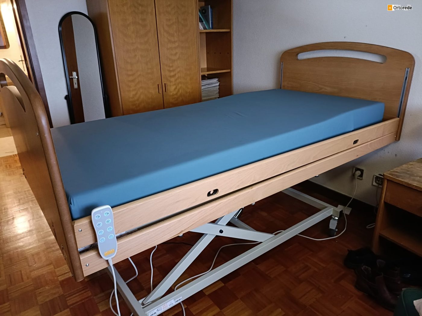 Cama Articulada Elevatória com colchão Viscoelástico - Usado (de cliente particular) - Maia