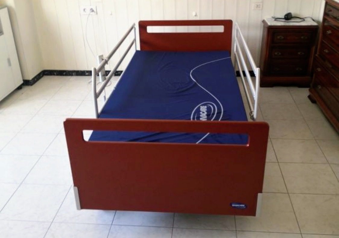 Cama Elétrica Articulada Invacare Alegio Elevatória - NOVA com Lacres — fotografia 4