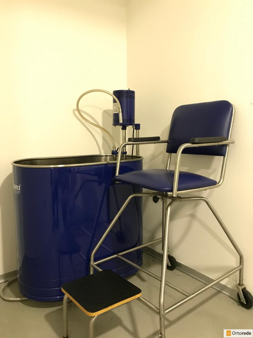 Turbilhão de Fisioterapia e Cadeira - Usado como Novo